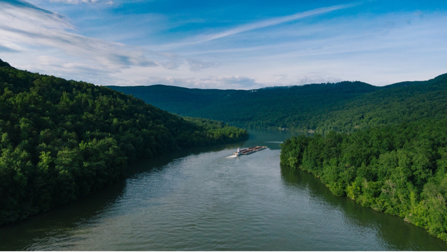 Read more about the article Tennessee River Road Trip – Scenic Views and Historic Sites